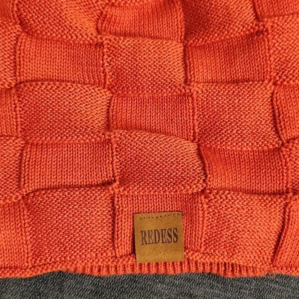 NWOT REDESS beanie hat unisex warm knit slouchy